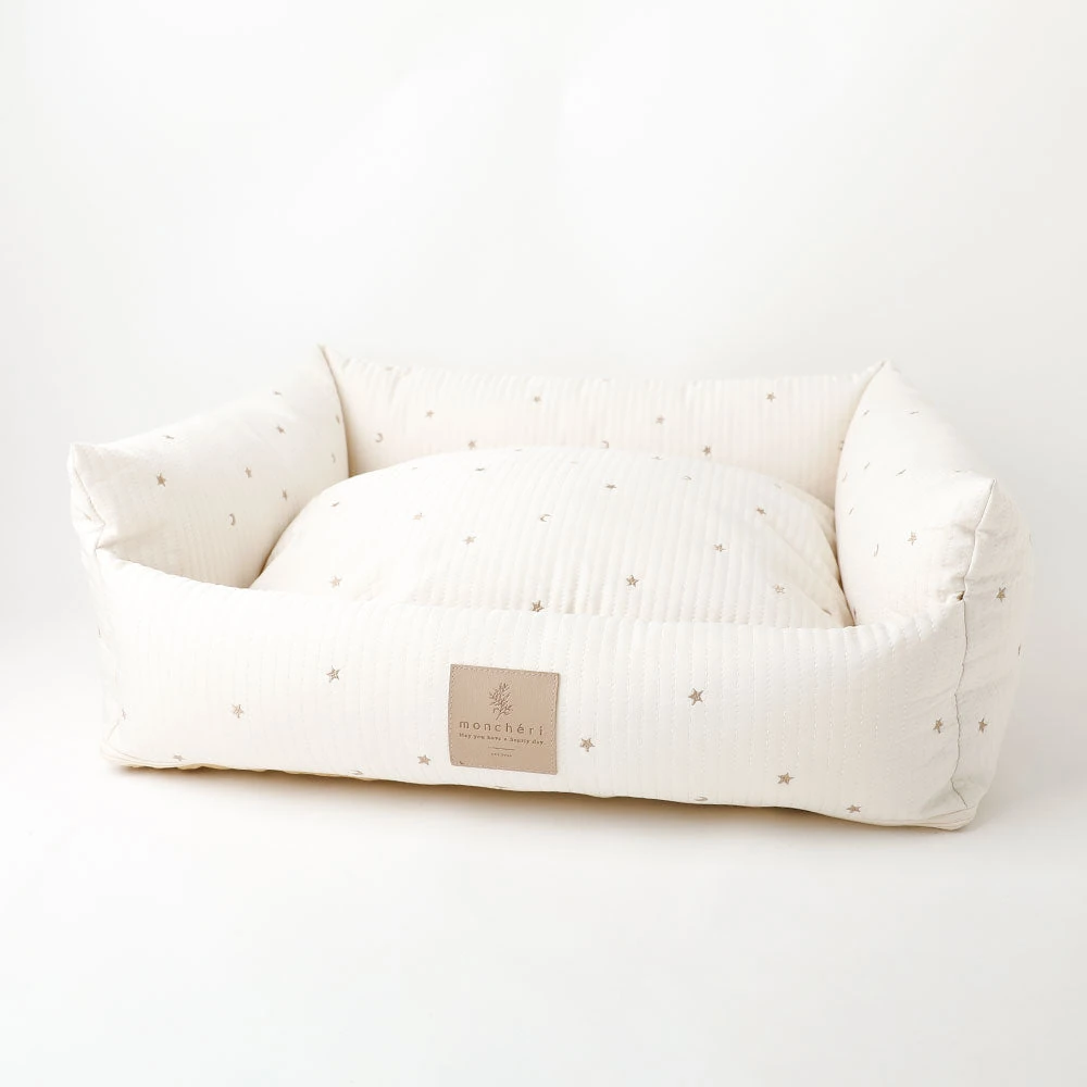 product_image_1763722347.webp 撥水お星さまとお月さま柄刺繍キルティングクッションベッド - Image 1