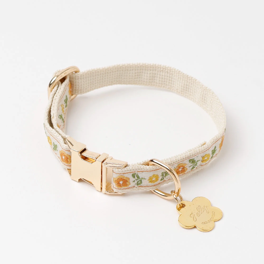 product_image_1763954539.webp フラワーチャーム刺繍カラー+リードSET【名入れ彫刻対応】 - Image 1