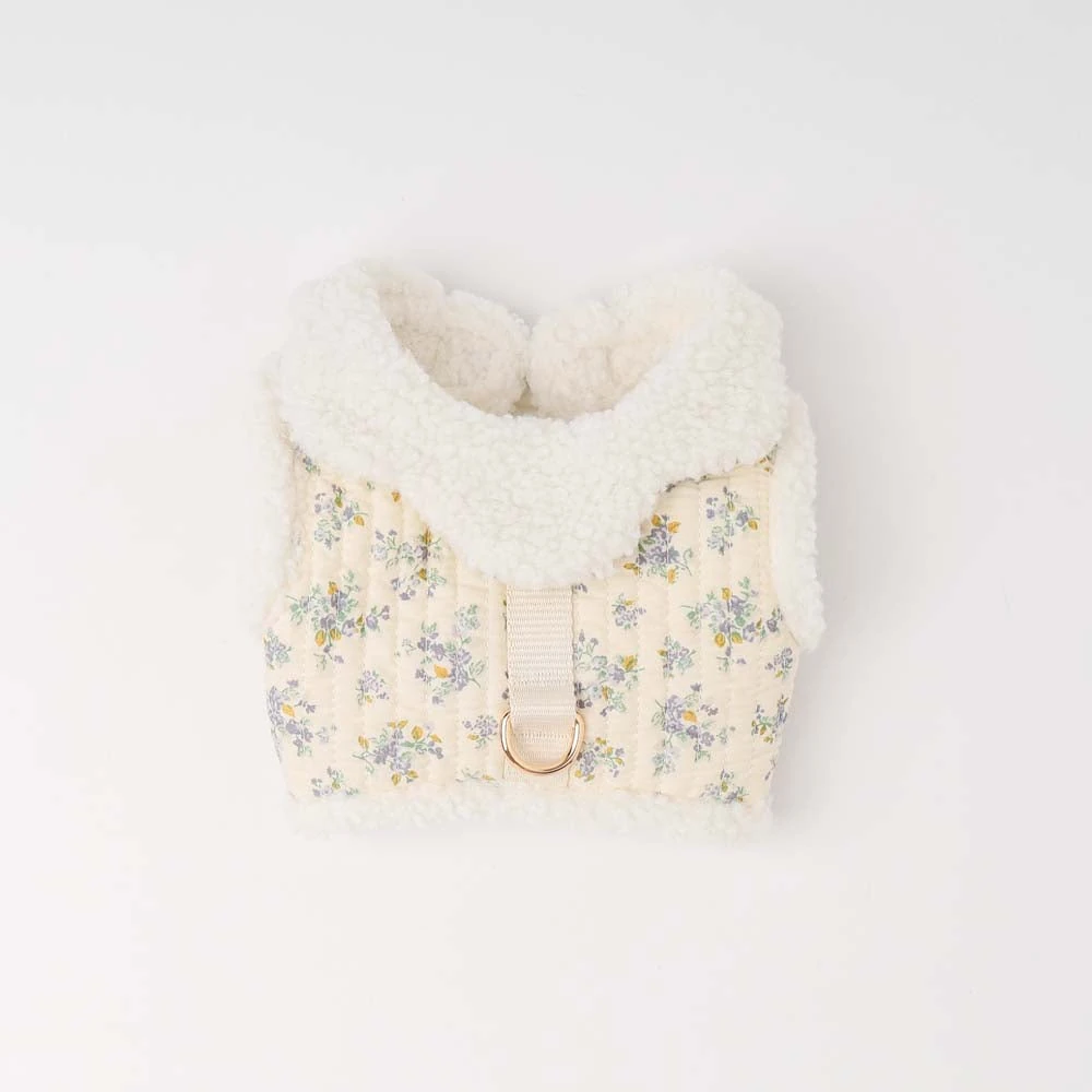 product_image_1763960475.webp スカラップカラー花柄キルティングハーネス+リードSET【名入れ刺繍対応】 - Image 1